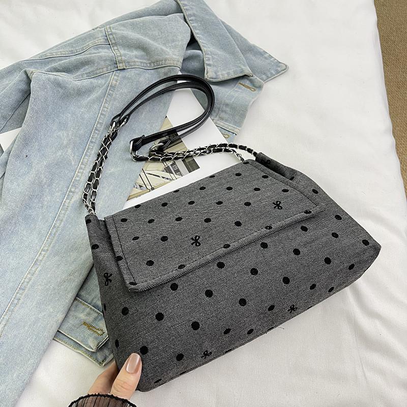 Stylish Urban Minimalist Pu Tote Bag With Unique Patterns Perfect For Commuting Polka Dot
Stylish Urban Minimalist Pu Tote Bag With Unique Patterns Perfect For Commuting Polka Dot