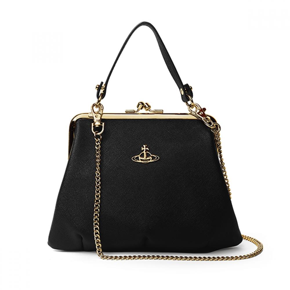 Vivienne Westwood 4b010007w S000b N402 Granny Vegan Biogreen Saffiano Frame Pulse Chain Tote 4B010007W S000B N402
Vivienne Westwood 4b010007w S000b N402 Granny Vegan Biogreen Saffiano Frame Pulse Chain Tote 4B010007W S000B N402