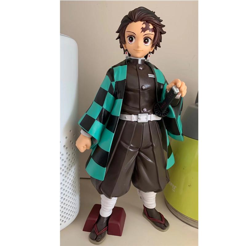 24 см Аниме Клинок, рассекающий демонов Kimetsu no Yaiba Агацума / Зеницу Камадо Танджиро Фигурка Модель Кукла Подарок для детей
24 см Аниме Клинок, рассекающий демонов Kimetsu no Yaiba Агацума / Зеницу Камадо Танджиро Фигурка Модель Кукла Подарок для детей