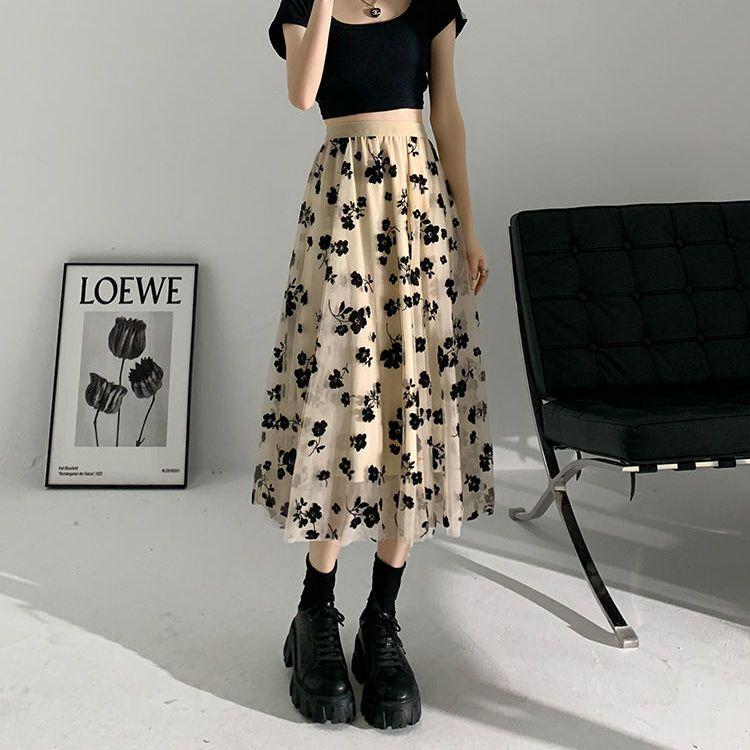 Черная длинная тюлевая юбка с цветочным принтом, женская весна-лето, эластичная трапециевидная юбка с высокой талией, женские сетчатые юбки феи 3XL
Черная длинная тюлевая юбка с цветочным принтом, женская весна-лето, эластичная трапециевидная юбка с высокой талией, женские сетчатые юбки феи 3XL