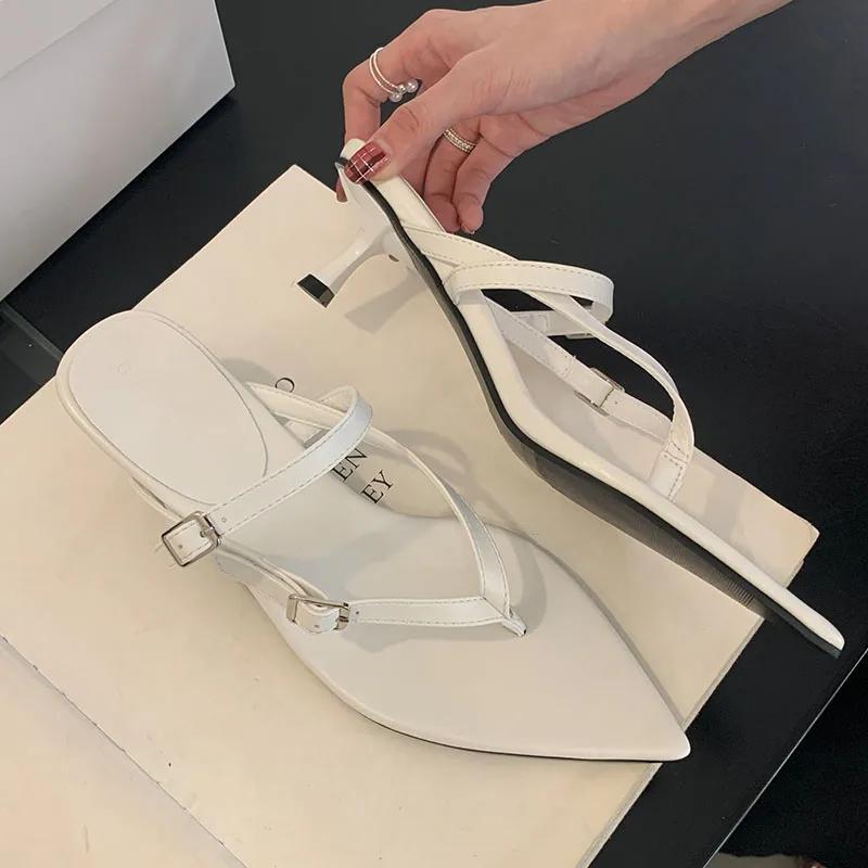 2025 New Pointed Buckle Women Wedge Flip Flops Fashion Beach Dress Sexy Brand Designer Fashion Women Mule Shoes Slippers Women 35 белый
2025 New Pointed Buckle Women Wedge Flip Flops Fashion Beach Dress Sexy Brand Designer Fashion Women Mule Shoes Slippers Women 35 белый