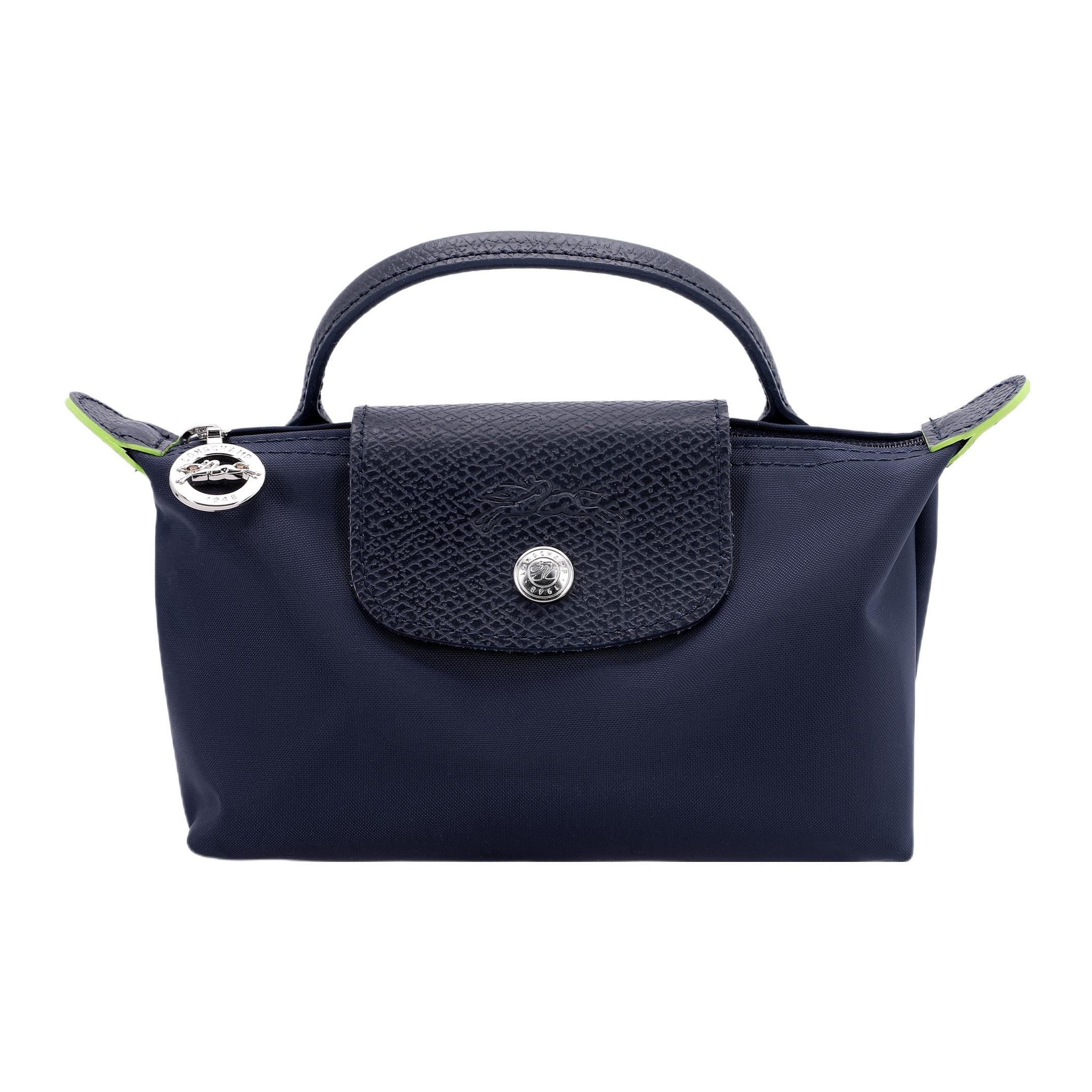 Новая сумка-пельмень LONGCHAMP из переработанного холста с кожей, женская, темно-синяя, 34175919P68 17.0*5.6*10.9CM
Новая сумка-пельмень LONGCHAMP из переработанного холста с кожей, женская, темно-синяя, 34175919P68 17.0*5.6*10.9CM