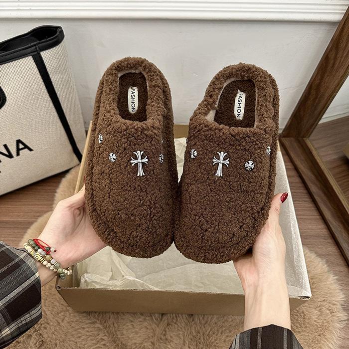 Women s lightweight and comfortable non-slip heightening winter warm plush lining non-slip durable casual stirrups cotton slippers 40 коричневий
Women s lightweight and comfortable non-slip heightening winter warm plush lining non-slip durable casual stirrups cotton slippers 40 коричневий