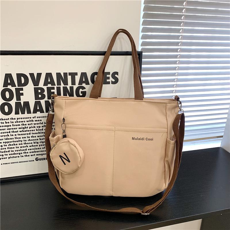 Crossbody canvas bag New American retro shoulder bag Large capacity student class bag Tote bag Commuter messenger bag хакі
Crossbody canvas bag New American retro shoulder bag Large capacity student class bag Tote bag Commuter messenger bag хакі