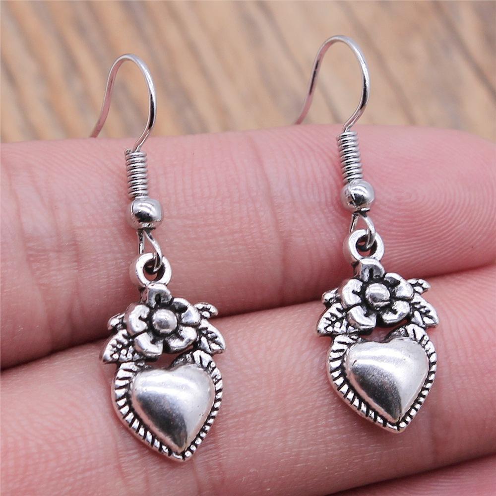 24 Styles Simple Design Gothic Punk Style Hollow Heart Drop Earrings For Women Vintage Fashion Earring Gift
24 Styles Simple Design Gothic Punk Style Hollow Heart Drop Earrings For Women Vintage Fashion Earring Gift