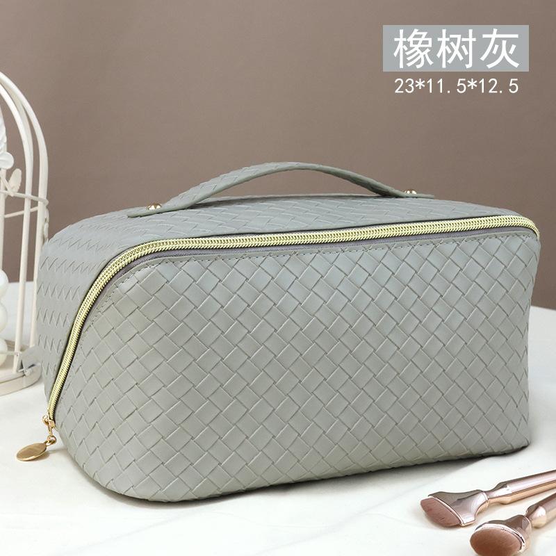 Плетеная косметичка Xiaoxiangfeng, большая вместимость, высокая ценность, портативная, ветроустойчивая, сумка для хранения косметики
Плетеная косметичка Xiaoxiangfeng, большая вместимость, высокая ценность, портативная, ветроустойчивая, сумка для хранения косметики