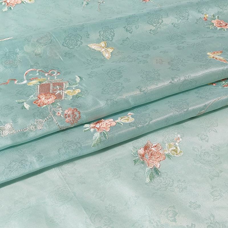 Chinese Style Netting Embroidery Fabric for DIY Sewing Fashion Women s Wedding Dresses Evening Gowns Hanfu Qipao Clothing Cloth 50x145cm
Chinese Style Netting Embroidery Fabric for DIY Sewing Fashion Women s Wedding Dresses Evening Gowns Hanfu Qipao Clothing Cloth 50x145cm