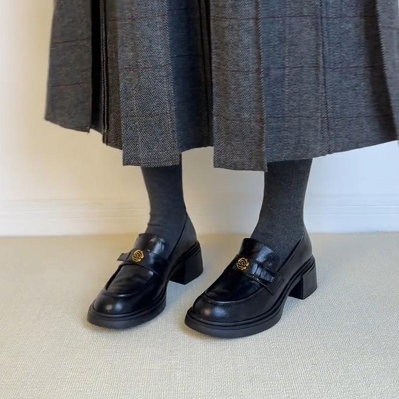 Anti-slip Retro Thick-soled Shoes, Single Shoes with Thick Heels, Leather Shoes with Thick Heels 40 чорний
Anti-slip Retro Thick-soled Shoes, Single Shoes with Thick Heels, Leather Shoes with Thick Heels 40 чорний