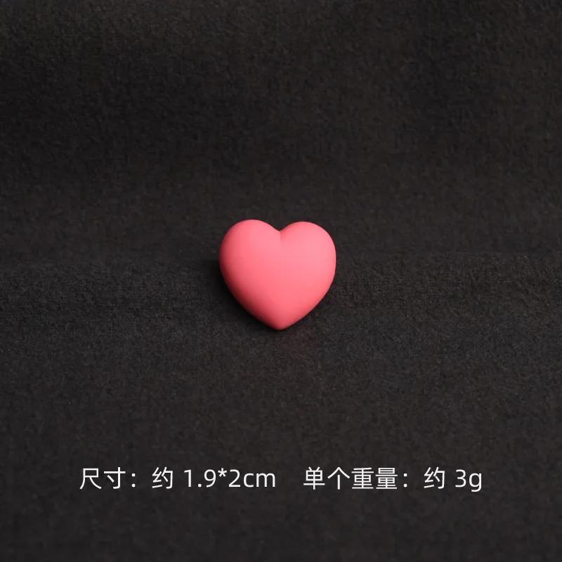 Cute Sweet Red Little Love Heart Brooches for Women Girls Classic Cartoon Badge Buckle Pin Student Shoes Bag Accessories Gift
Cute Sweet Red Little Love Heart Brooches for Women Girls Classic Cartoon Badge Buckle Pin Student Shoes Bag Accessories Gift