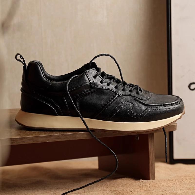 Винтажные мужские дизайнерские кроссовки из натуральной кожи, дышащие, на шнуровке, удобные кроссовки на платформе ручной работы для бега и спорта 44 чёрный
Винтажные мужские дизайнерские кроссовки из натуральной кожи, дышащие, на шнуровке, удобные кроссовки на платформе ручной работы для бега и спорта 44 чёрный