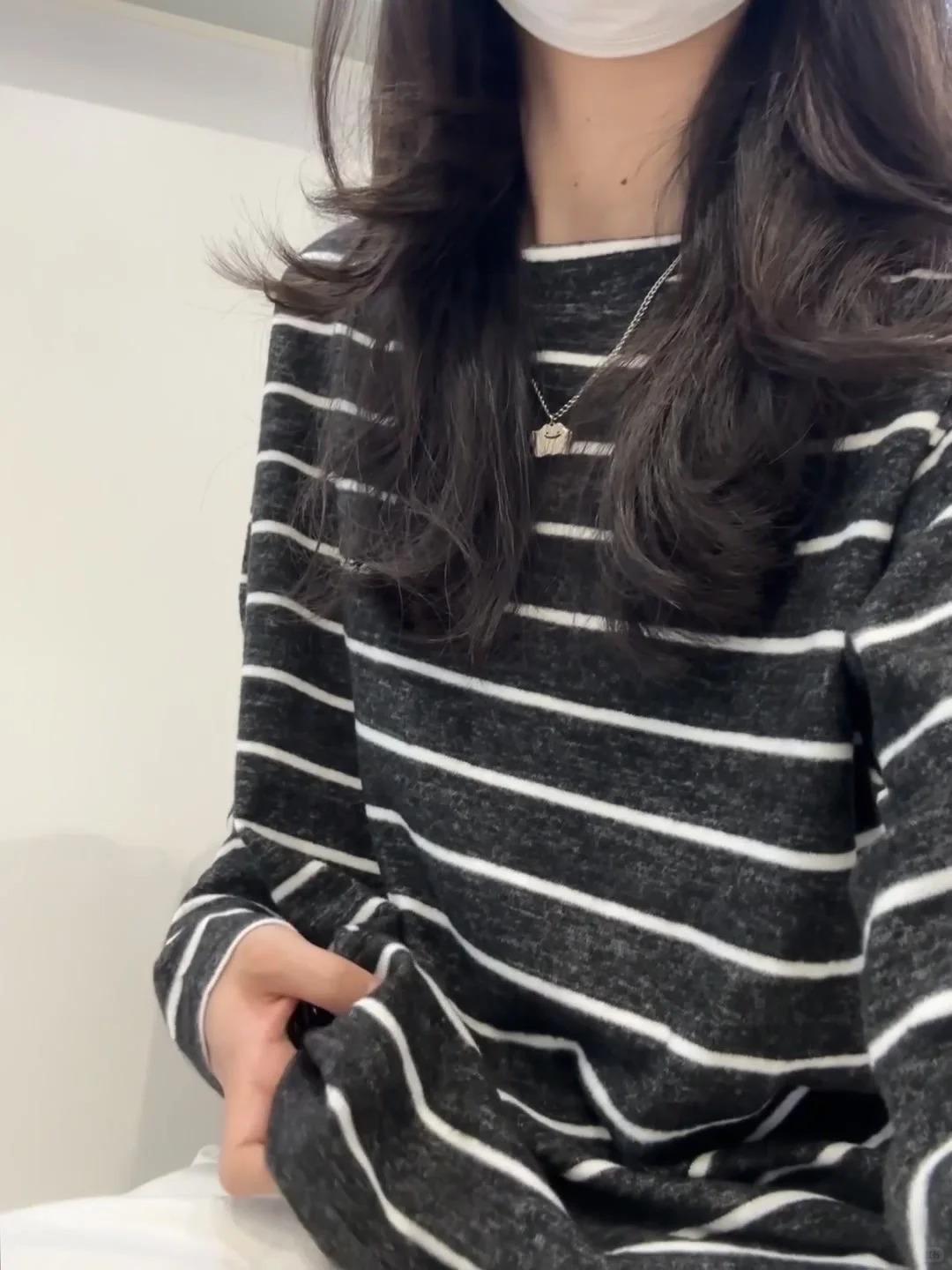 Polished thickened wool knitted sweater for women s autumn and winter contrasting colors, striped bottoming top, versatile temperament, front shoulder XL темно-сірий
Polished thickened wool knitted sweater for women s autumn and winter contrasting colors, striped bottoming top, versatile temperament, front shoulder XL темно-сірий