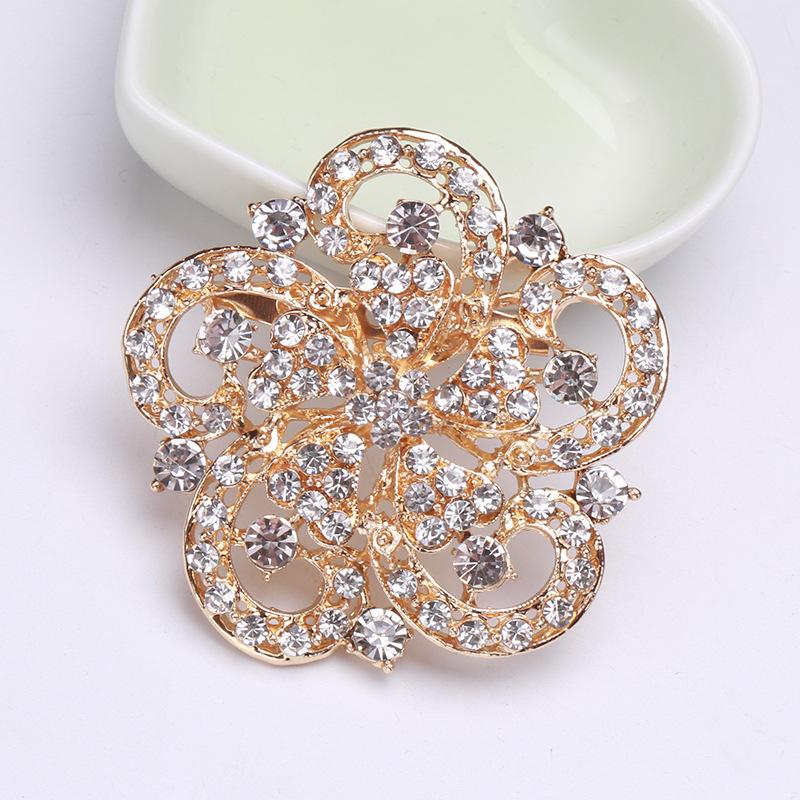 New Gold-color Rhinestone Flower Brooch Women s Popular High-end Corsage Banquet Zircon Accessories Brooches for Women
New Gold-color Rhinestone Flower Brooch Women s Popular High-end Corsage Banquet Zircon Accessories Brooches for Women