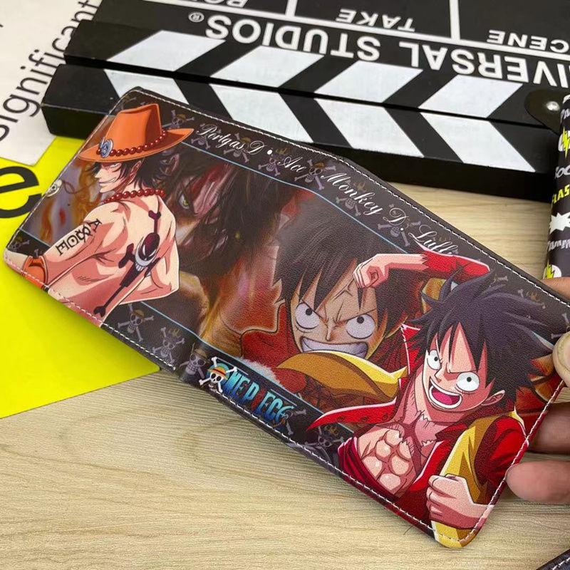 One Piece последний короткий кошелек Соломенная Шляпа Луффи Зоро аниме кошелек для монет студенческий мужской держатель для карт модный очаровательный кошелек ID паспорт
One Piece последний короткий кошелек Соломенная Шляпа Луффи Зоро аниме кошелек для монет студенческий мужской держатель для карт модный очаровательный кошелек ID паспорт