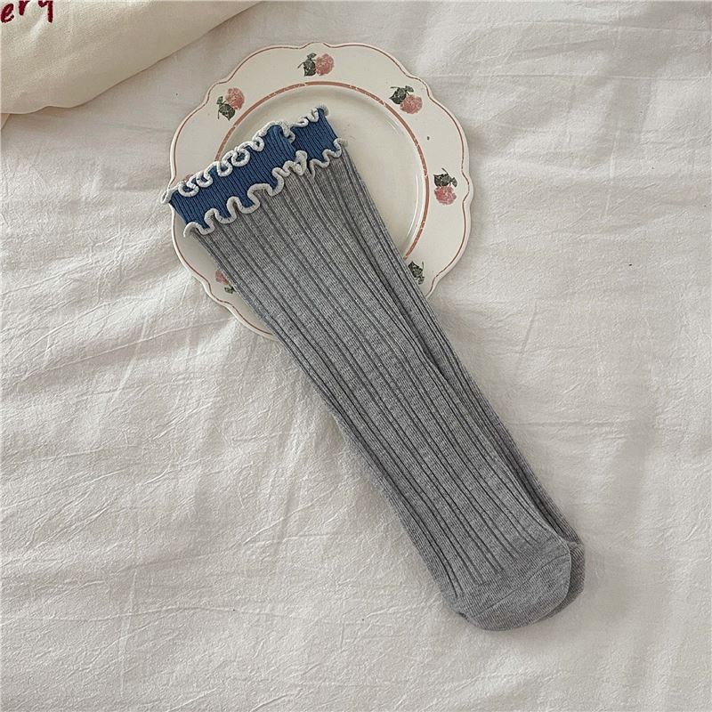 Autumn and Winter Sweat-absorbing Women s Socks: Colorful Double-layer Black Ear-trimmed Mid-calf Socks, Grey Drawstring Pile Socks 1 pair сірий колір
Autumn and Winter Sweat-absorbing Women s Socks: Colorful Double-layer Black Ear-trimmed Mid-calf Socks, Grey Drawstring Pile Socks 1 pair сірий колір