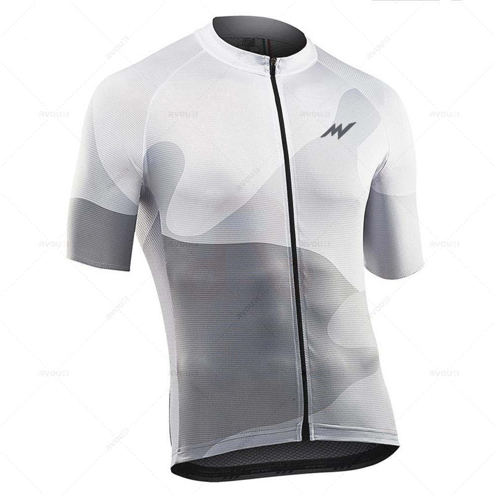 Летний комплект велоджерси Morvelo Team для лета, спортивная одежда для MTB велосипеда, дышащая футболка с коротким рукавом, велосипедные шорты с лямками, Ciclismo XS(old)
Летний комплект велоджерси Morvelo Team для лета, спортивная одежда для MTB велосипеда, дышащая футболка с коротким рукавом, велосипедные шорты с лямками, Ciclismo XS(old)