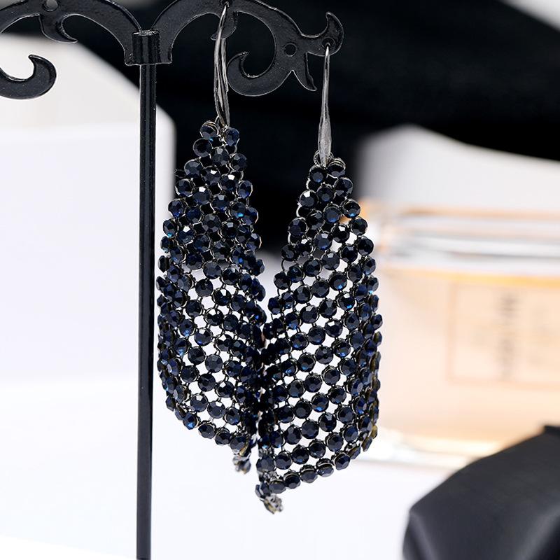 New crystal fringed earrings fashionable femininity long exaggerated atmosphere earrings Internet celebrity banquet tide
New crystal fringed earrings fashionable femininity long exaggerated atmosphere earrings Internet celebrity banquet tide