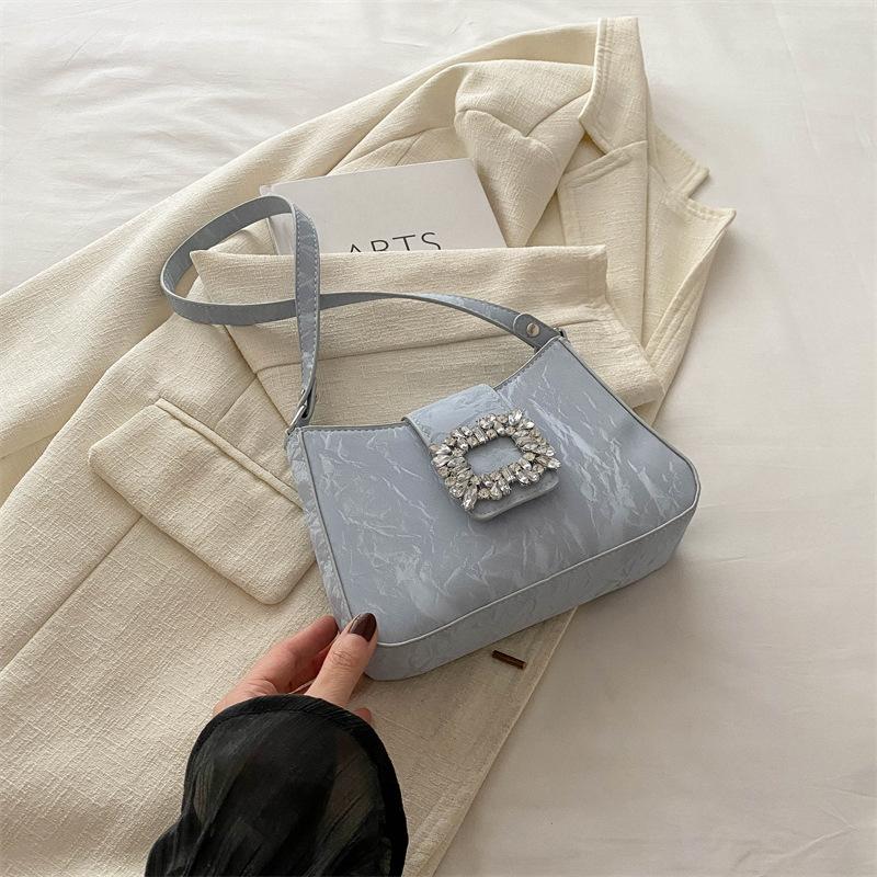 Rhinestone lock square diamond 2025 new high-end texture design popular this year, foreign style baguette underarm women s bags синій
Rhinestone lock square diamond 2025 new high-end texture design popular this year, foreign style baguette underarm women s bags синій