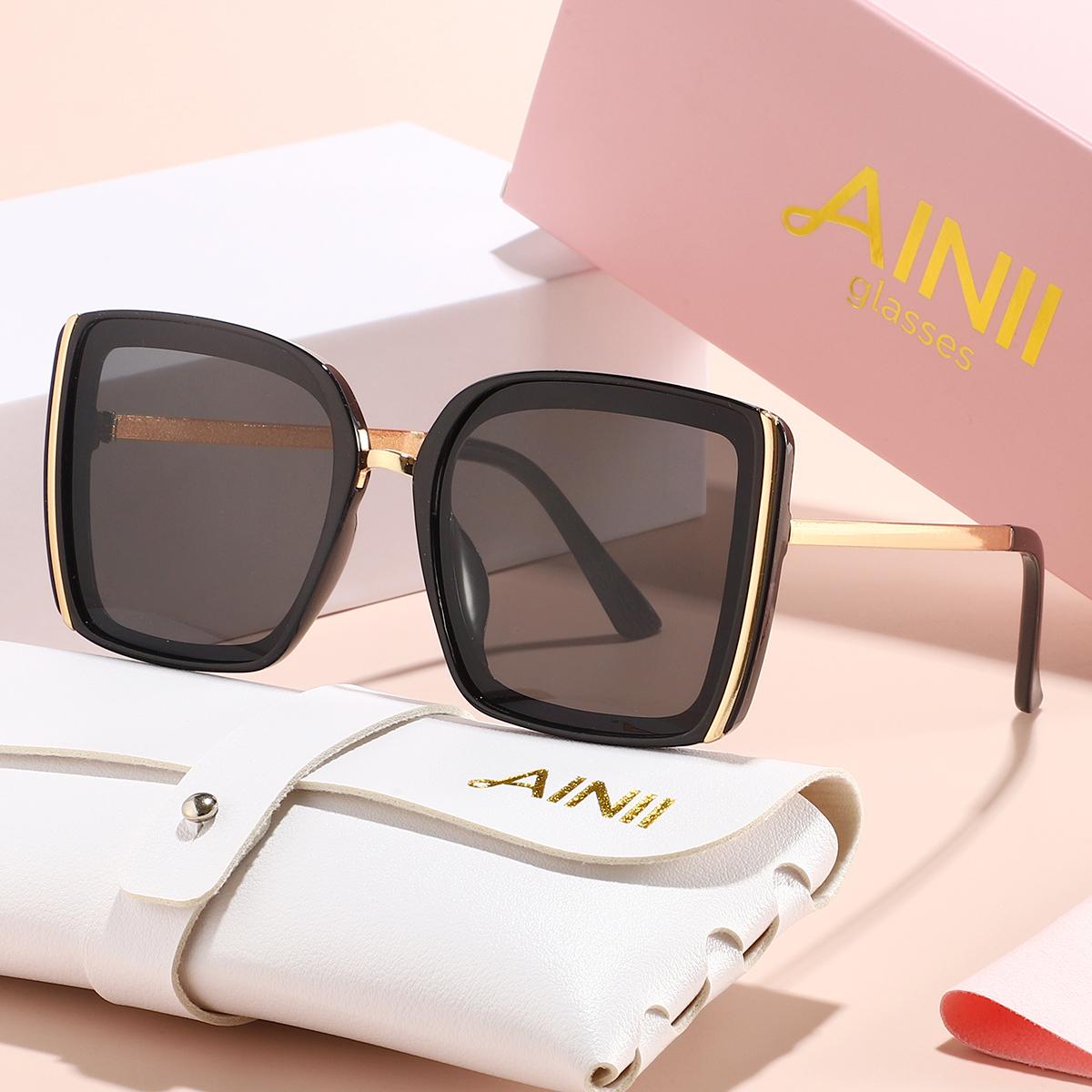 European and American retro fashion unisex sunglasses, trendy and versatile, summer sun shading, sun protection, UV resistant su
European and American retro fashion unisex sunglasses, trendy and versatile, summer sun shading, sun protection, UV resistant su