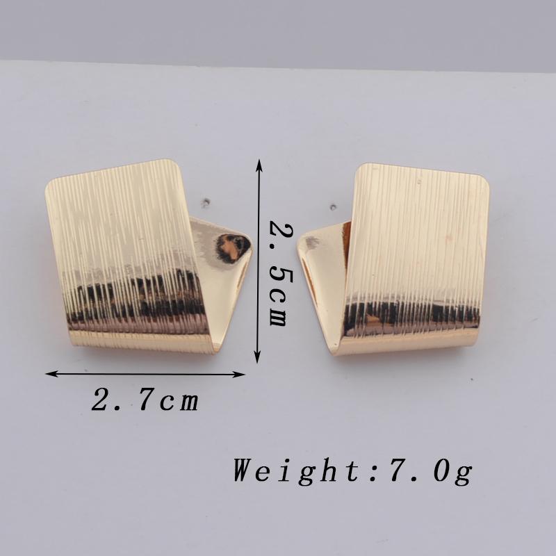 Golden Copper Color Metal Personality Square Drop Earrings for Women Wedding Party Vintage Statement Zircon aretes de mujer
Golden Copper Color Metal Personality Square Drop Earrings for Women Wedding Party Vintage Statement Zircon aretes de mujer