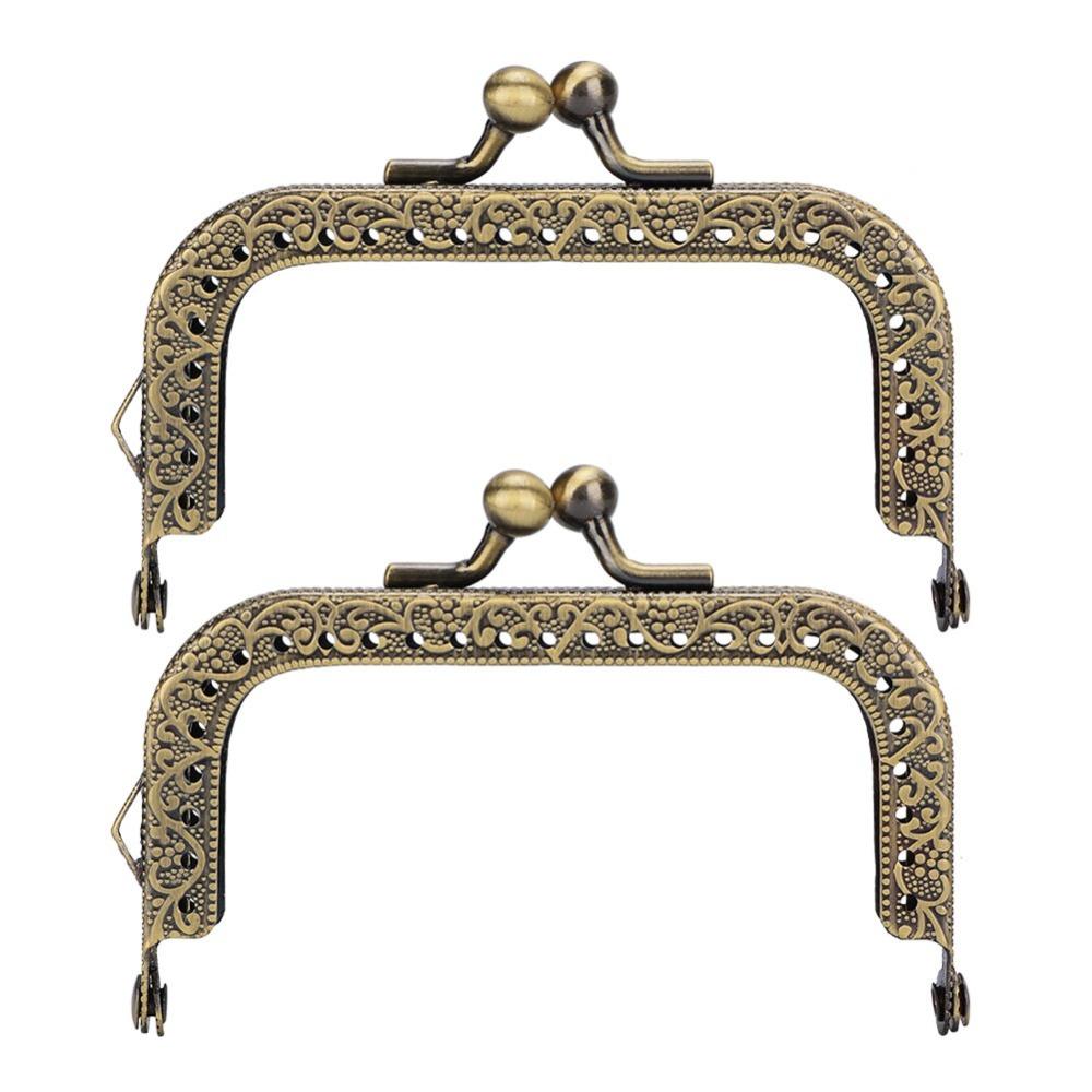 2PCS Luggage Accessories Bronze Purse Frame Embossed Metal Square Bag Handle Retro Kiss Clasp Frame Bag Making
2PCS Luggage Accessories Bronze Purse Frame Embossed Metal Square Bag Handle Retro Kiss Clasp Frame Bag Making