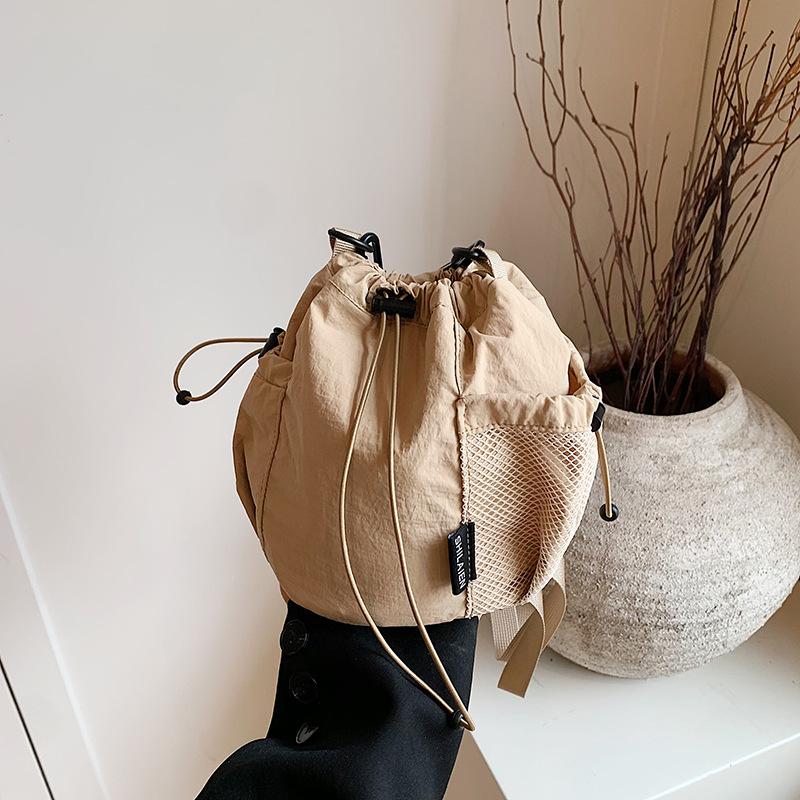 Casual niche shoulder bag, messenger bag, small cloth bag, mobile phone bag, women s casual versatile mini bucket bag хаки
Casual niche shoulder bag, messenger bag, small cloth bag, mobile phone bag, women s casual versatile mini bucket bag хаки