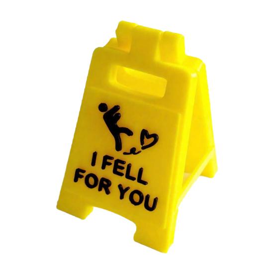 Романтическая мини-табличка «Я влюбился(лась) в тебя» Смешной подарок на День святого Валентина для парня, девушки, мужа, жены Милый любовный подарок на годовщину, Рождество жёлтый
Романтическая мини-табличка «Я влюбился(лась) в тебя» Смешной подарок на День святого Валентина для парня, девушки, мужа, жены Милый любовный подарок на годовщину, Рождество жёлтый