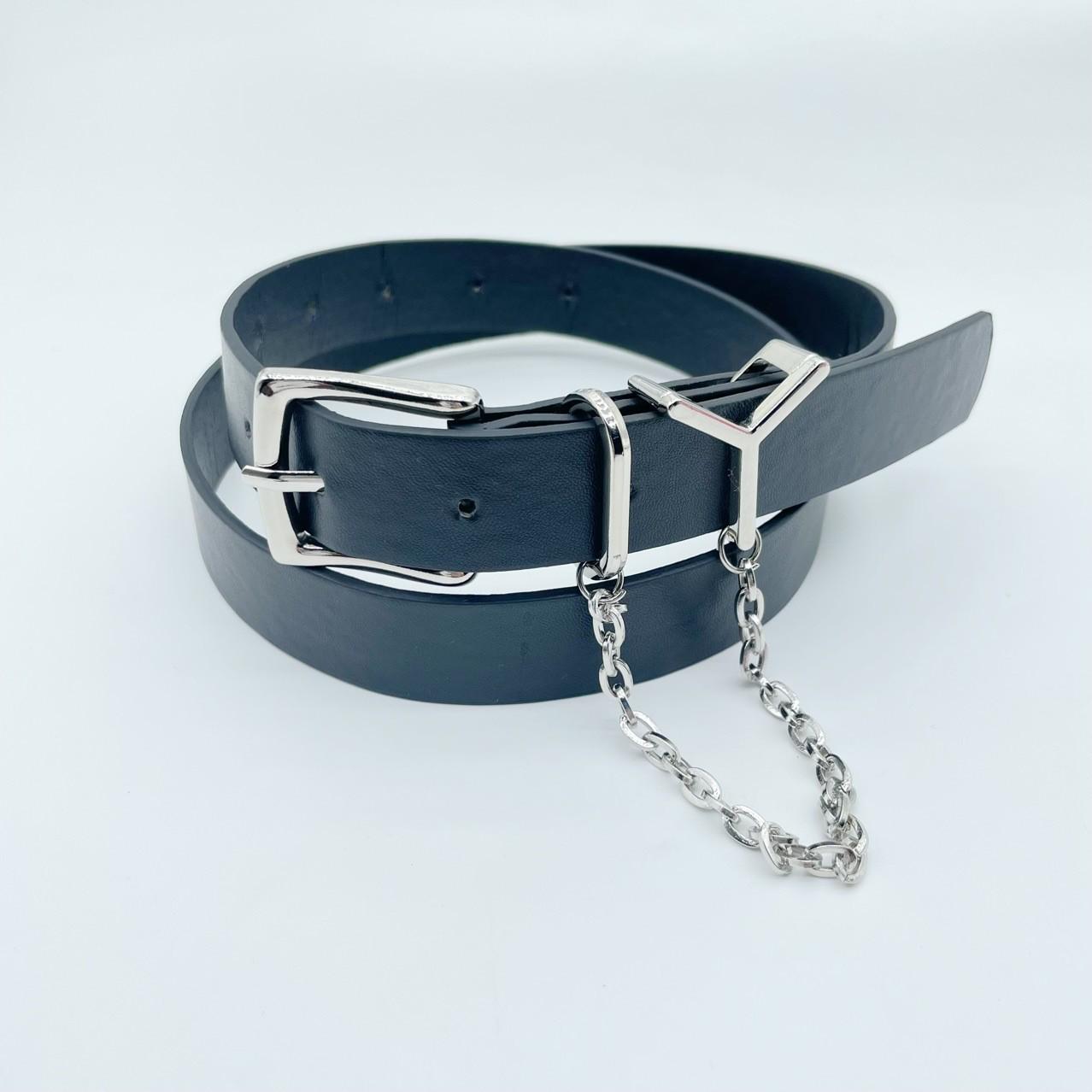 Женский плащ-тренч из натуральной кожи с поясом - Модный черный аксессуар для юбок и джинсов 80-100 cm
Женский плащ-тренч из натуральной кожи с поясом - Модный черный аксессуар для юбок и джинсов 80-100 cm