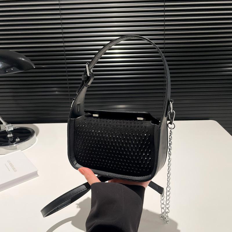 Сумка жіноча сумка 2024 осінь новий повсякденний тренд іноземний стиль модна сумка через плече ланцюжок маленька квадратна сумка жіноча чорний
Сумка жіноча сумка 2024 осінь новий повсякденний тренд іноземний стиль модна сумка через плече ланцюжок маленька квадратна сумка жіноча чорний