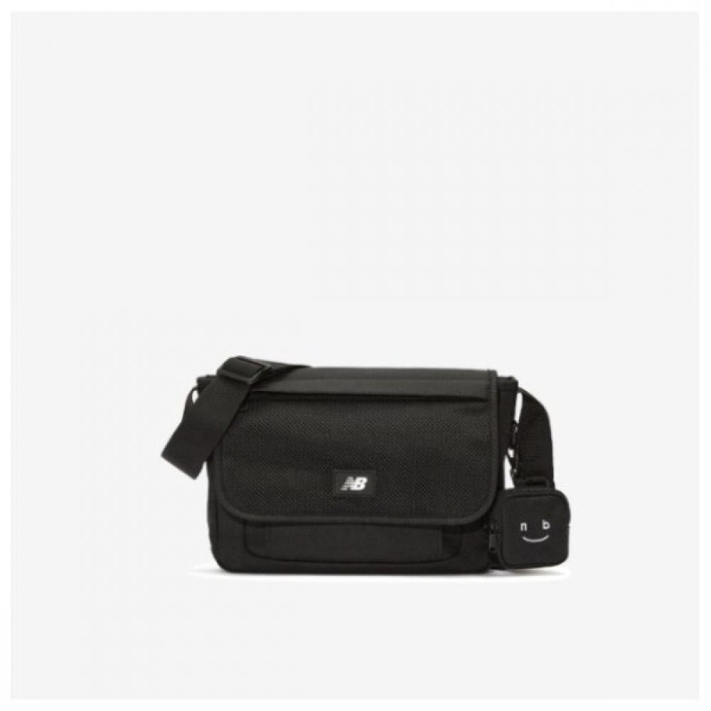 New Balance Crossbody Bag Kqj Nbgcess206 19 Mini Messenger Bag Mini Black series/FREE
New Balance Crossbody Bag Kqj Nbgcess206 19 Mini Messenger Bag Mini Black series/FREE