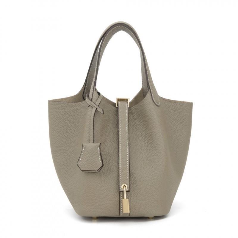 High-quality 2026 Leather Bucket Bag Commuter Cross-body Women s Vegetable Basket Handbag Mommy Bride s Wedding 18cm
High-quality 2026 Leather Bucket Bag Commuter Cross-body Women s Vegetable Basket Handbag Mommy Bride s Wedding 18cm