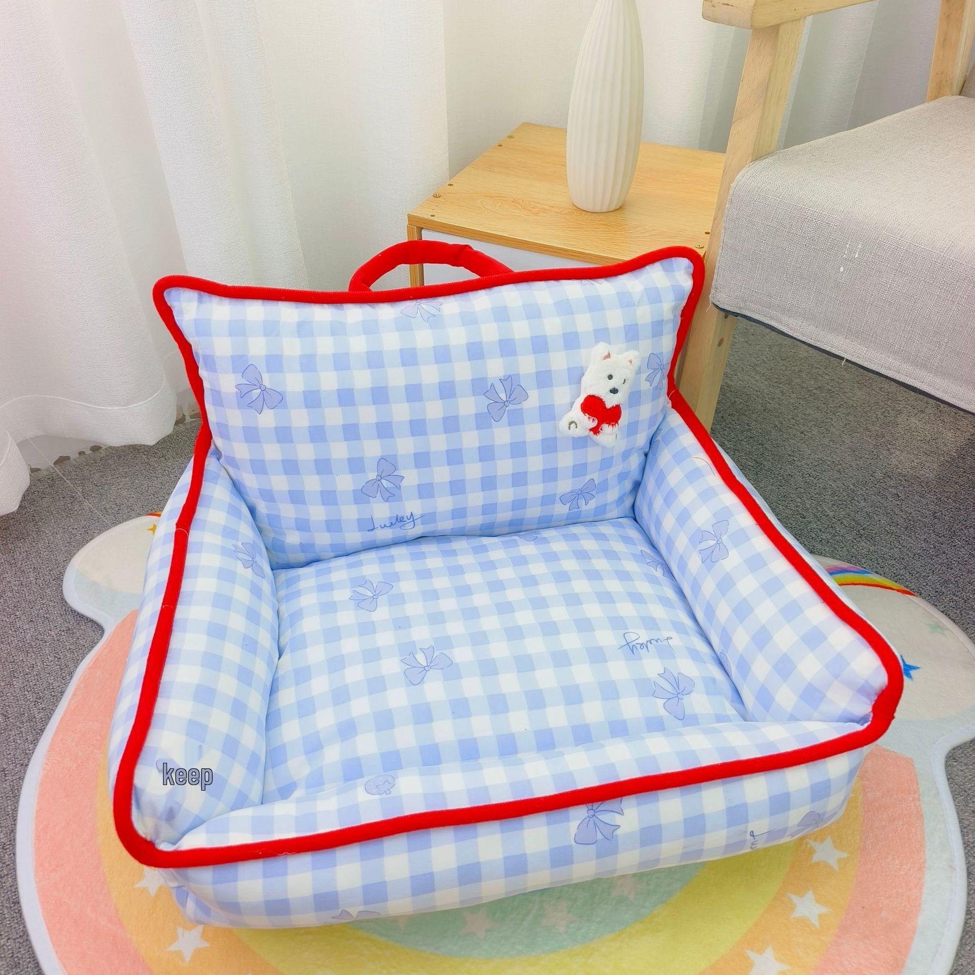 Cozy Four Seasons Pet Bed - Thickened Sofa for Dogs & Cats 40*50
Cozy Four Seasons Pet Bed - Thickened Sofa for Dogs & Cats 40*50