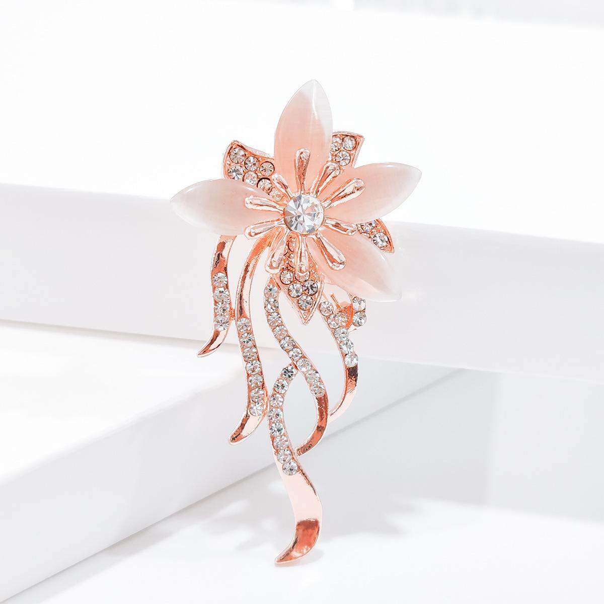 Korean Fashion Diamond Flower Brooch: High-End Silk Scarf Buckle & Luxury Suit Accessory for Women
Korean Fashion Diamond Flower Brooch: High-End Silk Scarf Buckle & Luxury Suit Accessory for Women