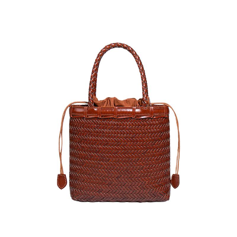 Genuine Leather Handwoven Tote Bag for Women 2026 New Small Size Fashionable Handcrafted Leather Handbag Shoulder Crossbody Bags
Genuine Leather Handwoven Tote Bag for Women 2026 New Small Size Fashionable Handcrafted Leather Handbag Shoulder Crossbody Bags