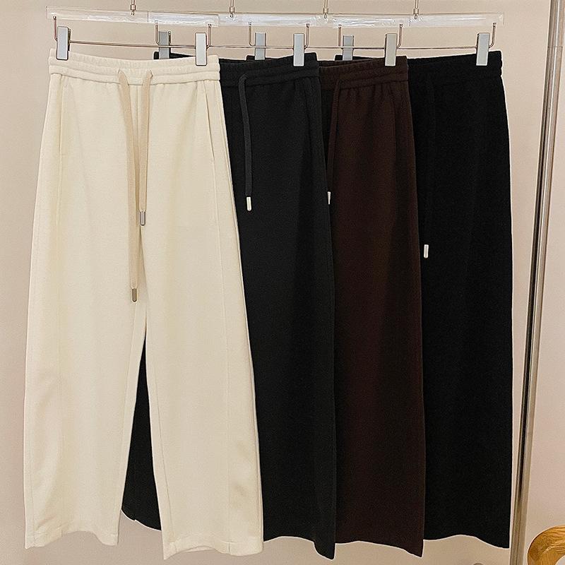 XUDAFA Women s Winter Micro-elastic Cashmere Wide-Leg Pants with Elastic Waist - Slimming Straight-Leg Drape Long Pants XL
XUDAFA Women s Winter Micro-elastic Cashmere Wide-Leg Pants with Elastic Waist - Slimming Straight-Leg Drape Long Pants XL
