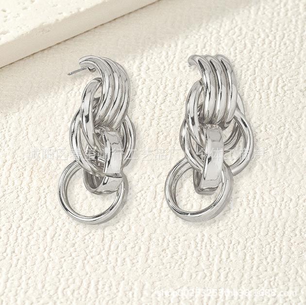 New trendy design sense geometric circle stud earrings niche retro cold wind temperament women s earrings batch срібло сірий колір
New trendy design sense geometric circle stud earrings niche retro cold wind temperament women s earrings batch срібло сірий колір