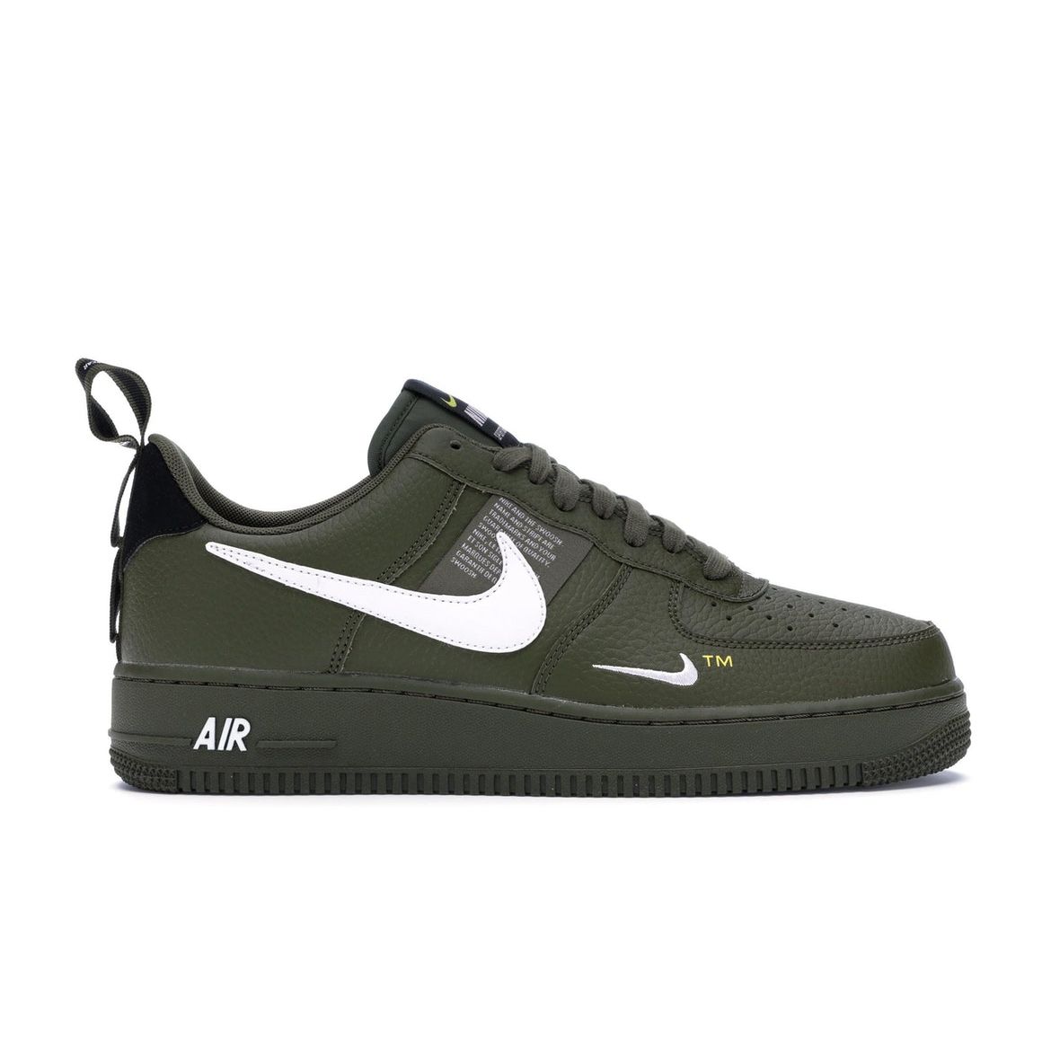 Мужские кроссовки Nike Air Force 1 07 LV8 Overbranding Green Olive-Canvas White-Black-Tour-Yellow AJ7747-300
Мужские кроссовки Nike Air Force 1 07 LV8 Overbranding Green Olive-Canvas White-Black-Tour-Yellow AJ7747-300