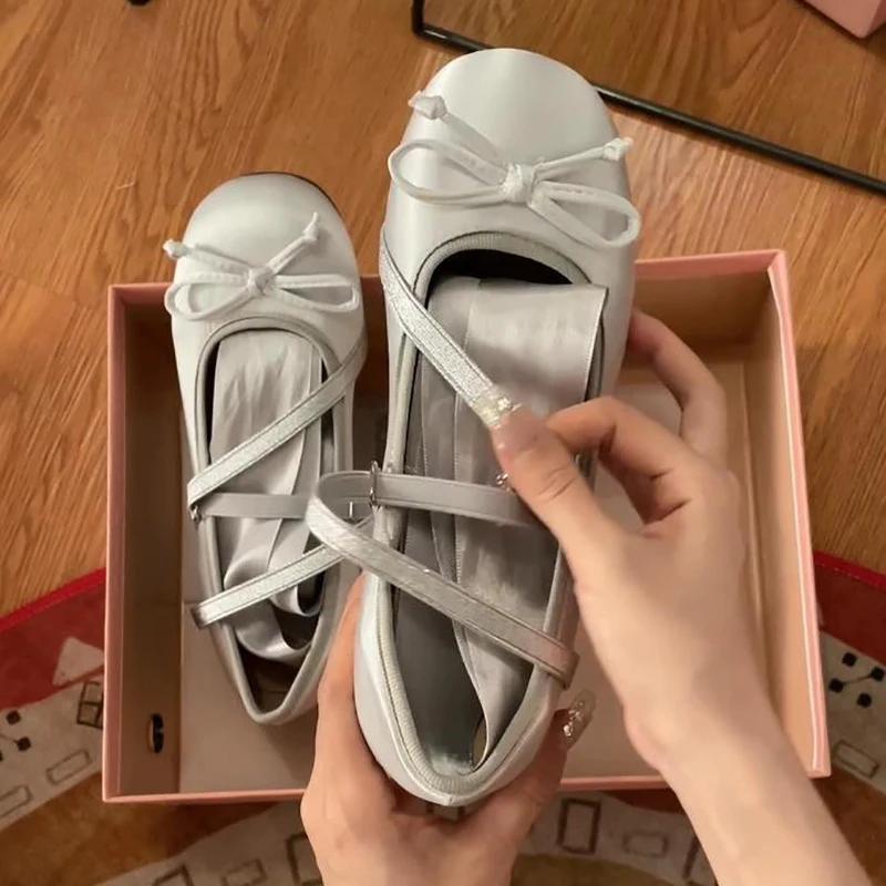 Дизайнерские женские туфли Мэри Джейн с перекрестными ремешками, модные элегантные туфли на низком каблуке, весенние женские туфли-лодочки в стиле колледжа 35
Дизайнерские женские туфли Мэри Джейн с перекрестными ремешками, модные элегантные туфли на низком каблуке, весенние женские туфли-лодочки в стиле колледжа 35