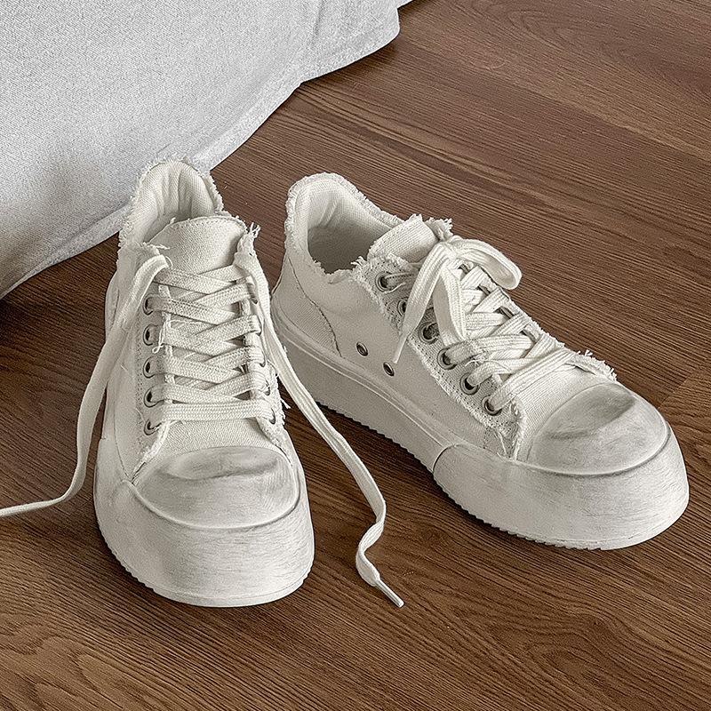 Старые польские цветные парусиновые туфли на толстой подошве для весны и лета, мужские, увеличивающие рост, для通勤, грязные туфли, пара, универсальные туфли дерби Female code 36 белый
Старые польские цветные парусиновые туфли на толстой подошве для весны и лета, мужские, увеличивающие рост, для通勤, грязные туфли, пара, универсальные туфли дерби Female code 36 белый