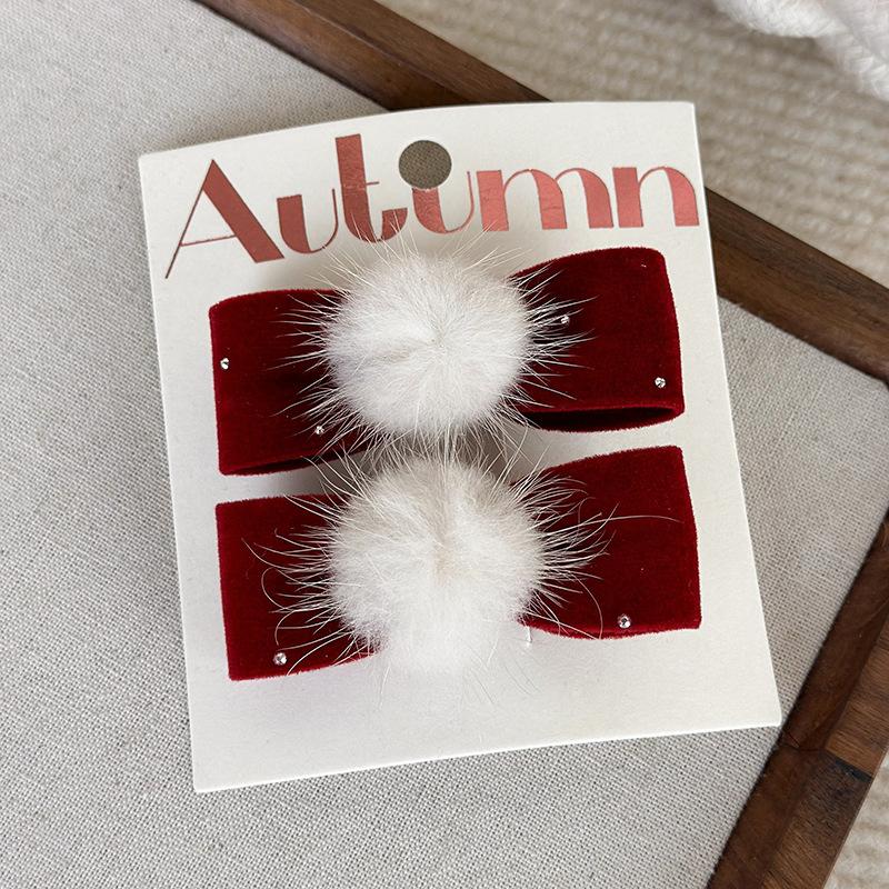 2PCS/set Christmas Red Bows Hair Clip for Girls Kids Cute Pompoms Hair Ties Baby Velvet Bow Hair Clip New Year Hair Bands Gift
2PCS/set Christmas Red Bows Hair Clip for Girls Kids Cute Pompoms Hair Ties Baby Velvet Bow Hair Clip New Year Hair Bands Gift