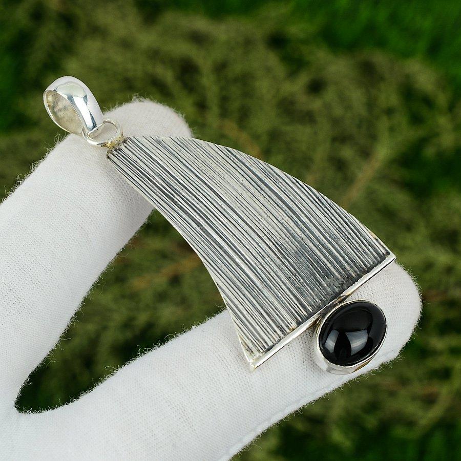 Natural Black Onyx Gemstone Pendant Handmade 925 Sterling Silver Indian Jewelry
Natural Black Onyx Gemstone Pendant Handmade 925 Sterling Silver Indian Jewelry