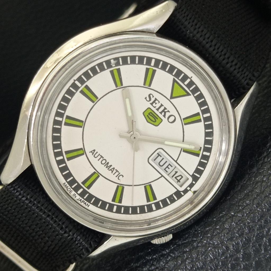 АВТОМАТИЧНИЙ ВІНТАЖНИЙ ЧОЛОВІЧИЙ ГОДИННИК SEIKO 5 JAPAN 6309A З ЦИФЕРБЛАТОМ БІЛОГО КОЛЬОРУ a702712-1 R210-a702712
АВТОМАТИЧНИЙ ВІНТАЖНИЙ ЧОЛОВІЧИЙ ГОДИННИК SEIKO 5 JAPAN 6309A З ЦИФЕРБЛАТОМ БІЛОГО КОЛЬОРУ a702712-1 R210-a702712