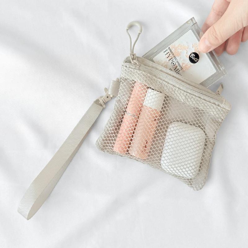 Mesh Double Zipper Travel Toiletry Bag, Portable Breathable Cosmetic Organizer, Compact Toiletry Pouch for Men Women S бежевий
Mesh Double Zipper Travel Toiletry Bag, Portable Breathable Cosmetic Organizer, Compact Toiletry Pouch for Men Women S бежевий