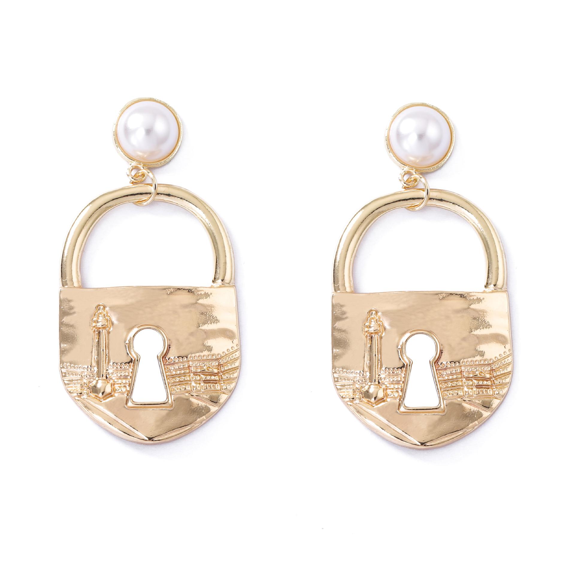 DIGADAGU Alloy Lock Geometric Dangle Earrings New Simple Retro Earrings Women s Party Zircon Accessories золотистий
DIGADAGU Alloy Lock Geometric Dangle Earrings New Simple Retro Earrings Women s Party Zircon Accessories золотистий