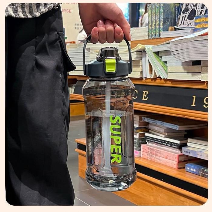 Large Capacity 2.0 Sports Fitness Water Bottle with Handle for Outdoor Activities 2000ml
Large Capacity 2.0 Sports Fitness Water Bottle with Handle for Outdoor Activities 2000ml