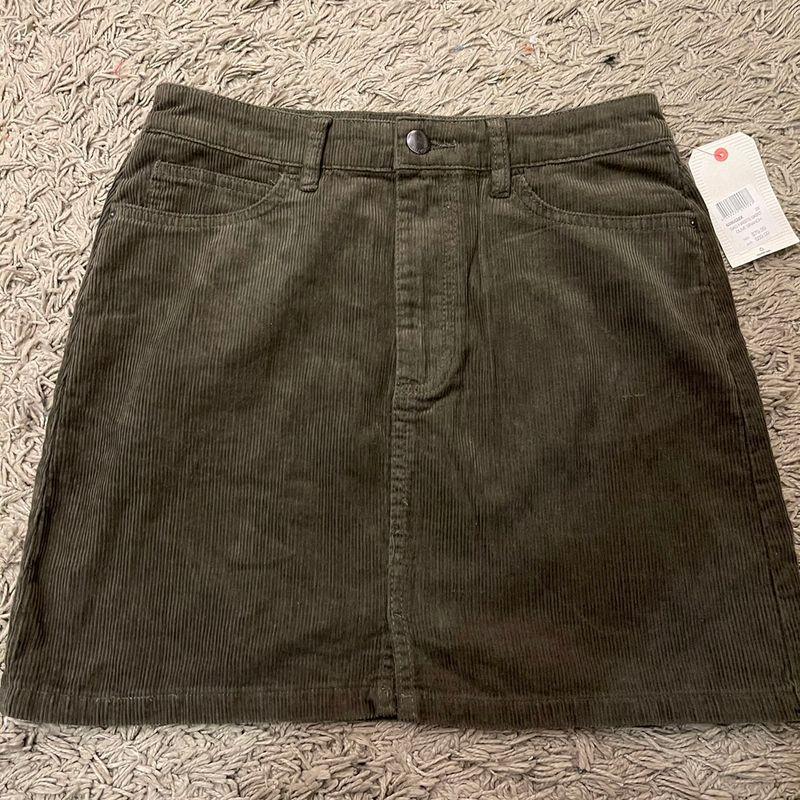 Australian Surfing Brand B * Illb * Ong Distressed Corduroy Sexy Skirt Skirt Olive green 32 yards
Australian Surfing Brand B * Illb * Ong Distressed Corduroy Sexy Skirt Skirt Olive green 32 yards