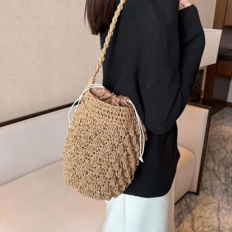 Summer Handmade Crossbody Bag for Women Beach Bag Weaving Drawstring Straw Bucket Shoulder Bag Female Travle Small Handbags Tote (20cm Max Length 30cm) хакі
Summer Handmade Crossbody Bag for Women Beach Bag Weaving Drawstring Straw Bucket Shoulder Bag Female Travle Small Handbags Tote (20cm Max Length 30cm) хакі