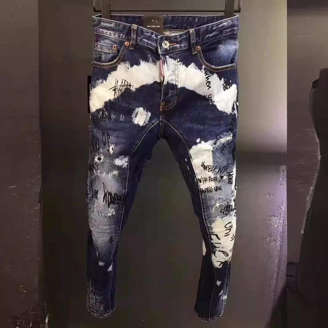 2025 Spring/Summer D2 Men s Slim Fit Ripped Graffiti Skinny Jeans 31 темно-синього кольору
2025 Spring/Summer D2 Men s Slim Fit Ripped Graffiti Skinny Jeans 31 темно-синього кольору