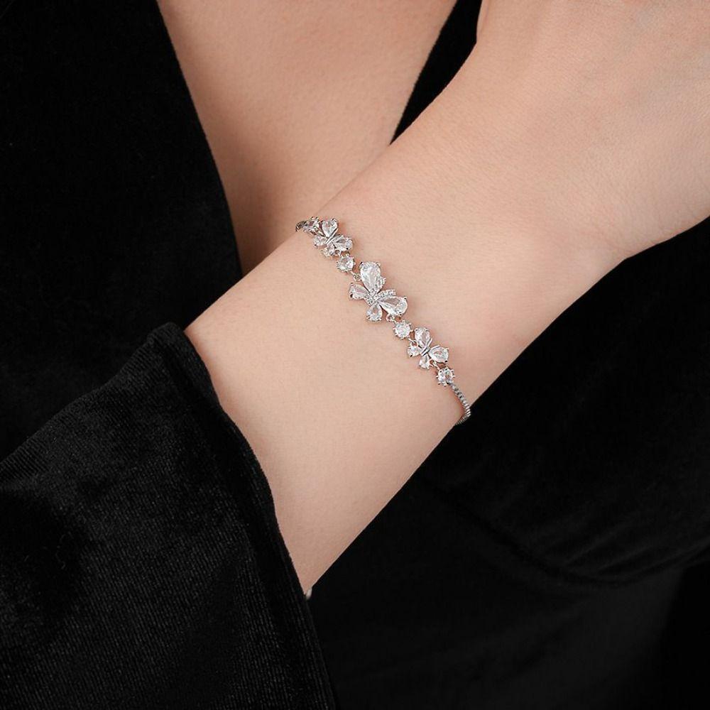 Delicate Crystal Butterfly Bracelet Adjustable Vintage Zircon Bangles Rhinestone Bracelet Lady золотий
Delicate Crystal Butterfly Bracelet Adjustable Vintage Zircon Bangles Rhinestone Bracelet Lady золотий
