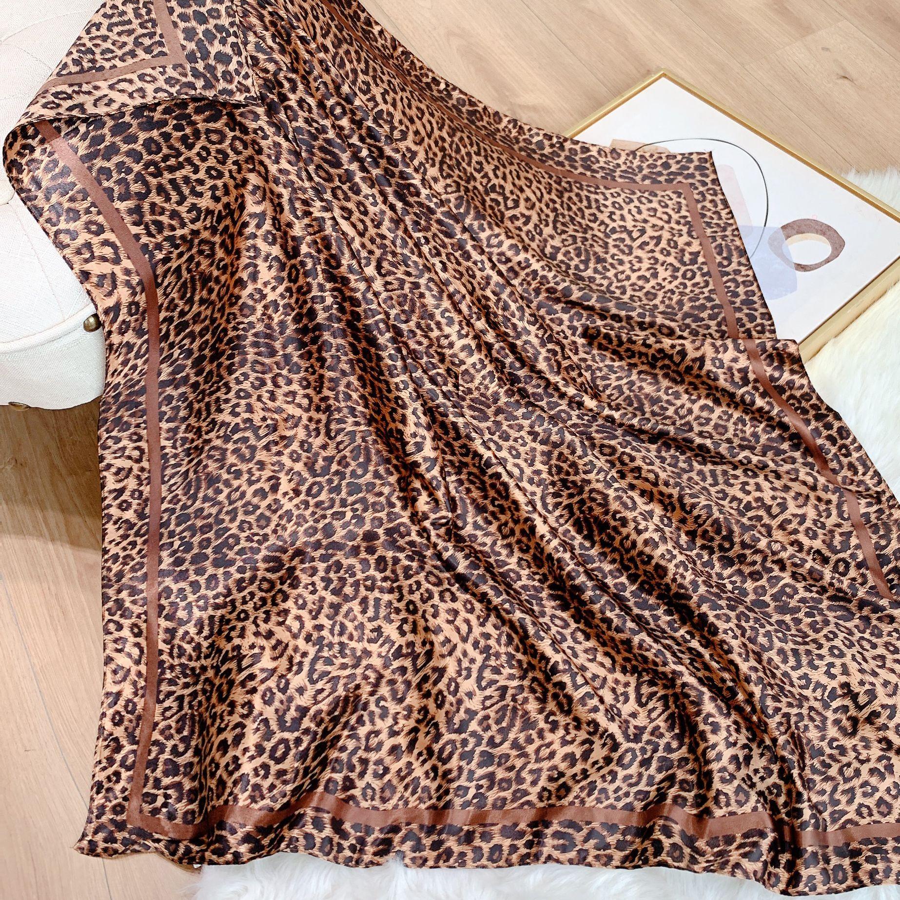 Summer Scarf Square Silk Leopard Print Neck Foulard Hair Band Large Hijab Scarves Women Bandana Shawl Wraps Spring 90x90cm
Summer Scarf Square Silk Leopard Print Neck Foulard Hair Band Large Hijab Scarves Women Bandana Shawl Wraps Spring 90x90cm