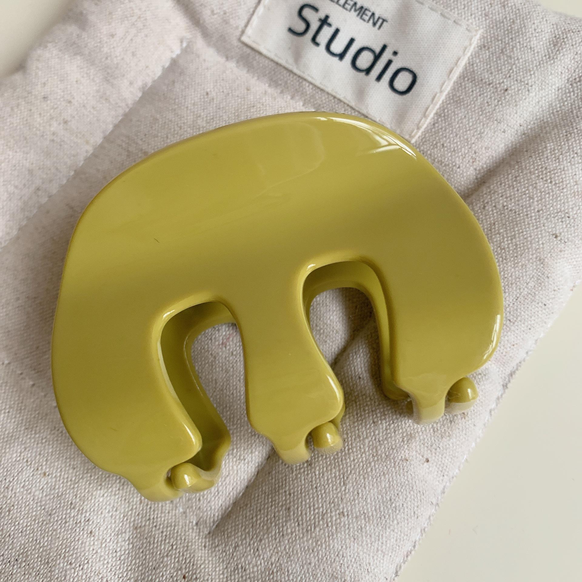 Elegant Simple Hair Claw Clip Plastic M Geometric Hairpin Hair Clamps Grab Women Hair Accessories
Elegant Simple Hair Claw Clip Plastic M Geometric Hairpin Hair Clamps Grab Women Hair Accessories